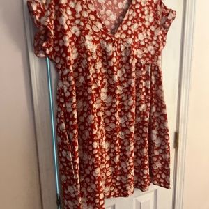 Beautiful red dress !! Never worn